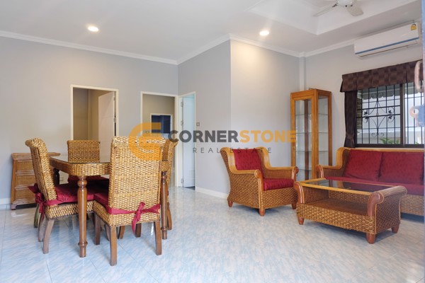 Picture of 4 bedroom House in Eakmongkol Village 4 East Pattaya