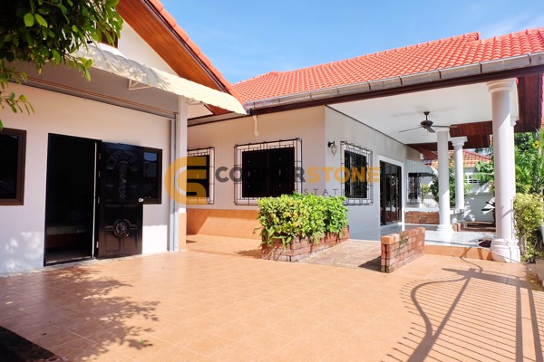 Picture of 4 bedroom House in Eakmongkol Village 4 East Pattaya