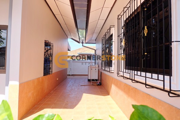 Picture of 4 bedroom House in Eakmongkol Village 4 East Pattaya