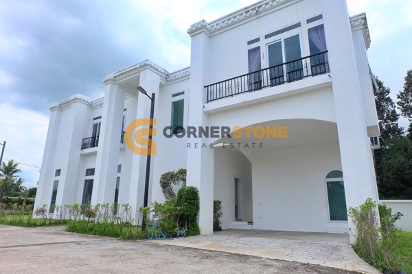 Picture of บ้าน 4 ห้องนอน ในโครงการ Eden Luxury Villas Phoenix Golf Course ตั้งอยู่ที่ ห้วยใหญ่