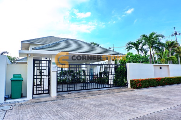 Picture of 4 bedroom House in Green Field Villa 5 East Pattaya