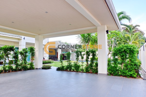 Picture of 4 bedroom House in Green Field Villa 5 East Pattaya