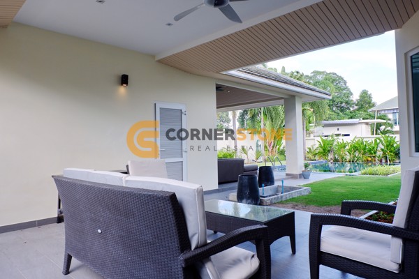 Picture of 4 bedroom House in Green Field Villa 5 East Pattaya
