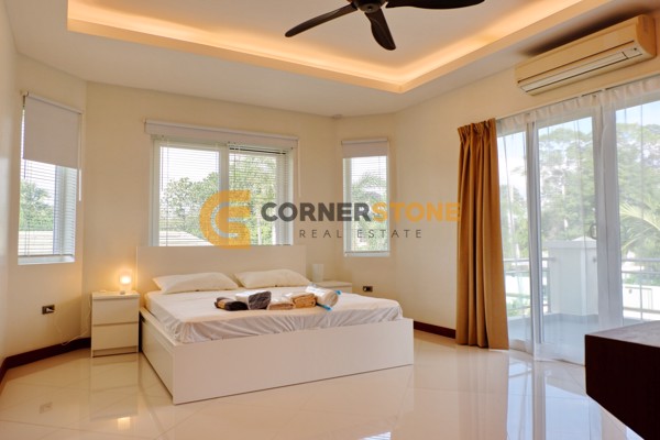 Picture of 4 bedroom House in Green Field Villa 5 East Pattaya