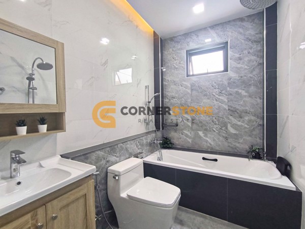 Picture of 3 bedroom House in  Chonburi