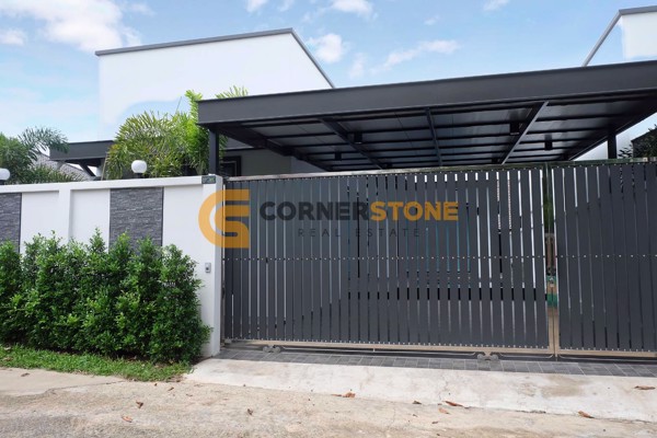 Picture of 3 bedroom House in  Chonburi