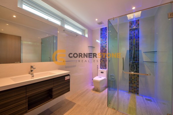 Picture of 5 bedroom House in  Pattaya