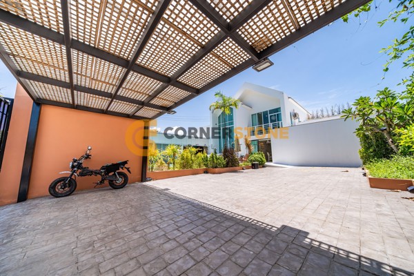 Picture of 4 bedroom House in Natheekarn Park View East Pattaya