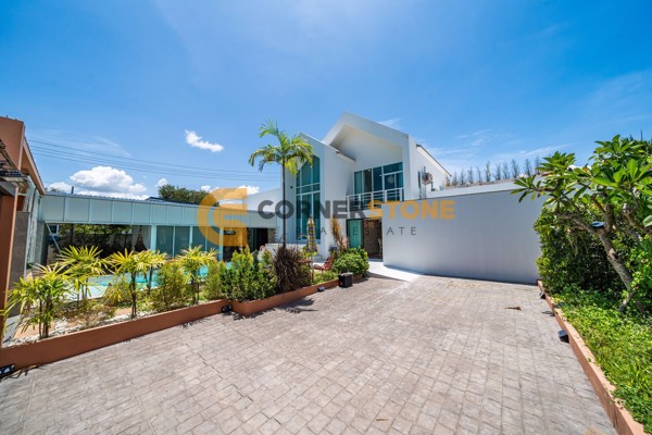 Picture of 4 bedroom House in Natheekarn Park View East Pattaya East Pattaya