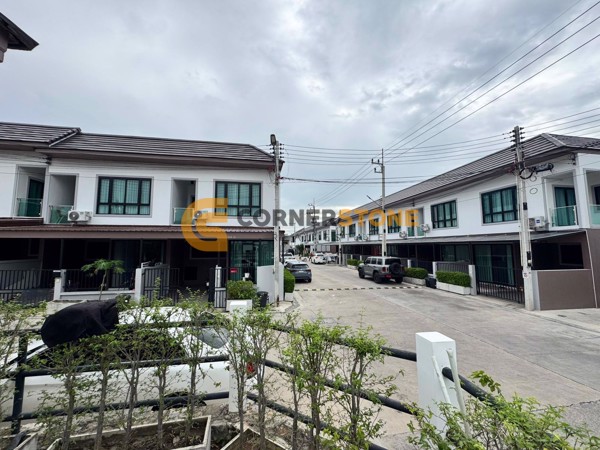 Picture of Chockchai Village 9