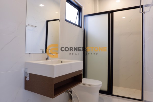 Picture of 6 bedroom House in Chockchai Village 9 East Pattaya