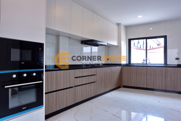 Picture of 6 bedroom House in Chockchai Village 9 East Pattaya