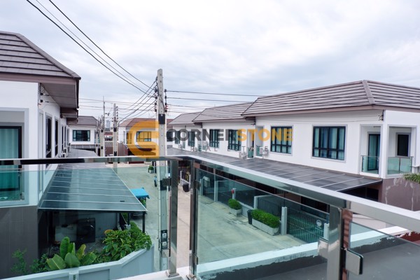 Picture of 5 bedroom House in Chockchai Village 9 East Pattaya