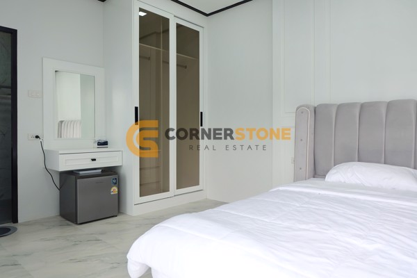 Picture of 6 bedroom House in Rattanakorn Village 20 East Pattaya