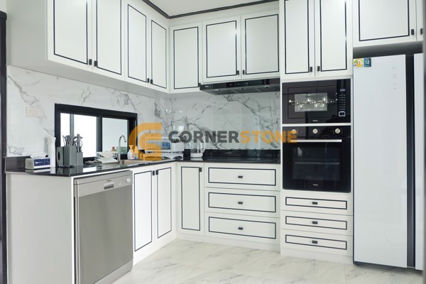 Picture of 6 bedroom House in Rattanakorn Village 20 East Pattaya