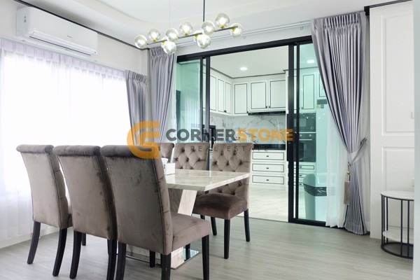 Picture of 6 bedroom House in Rattanakorn Village 20 East Pattaya