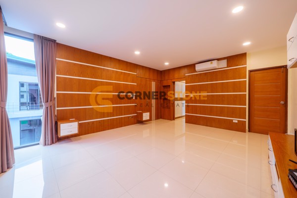 Picture of บ้าน 6 ห้องนอน  ตั้งอยู่ที่ พัทยาตะวันออก