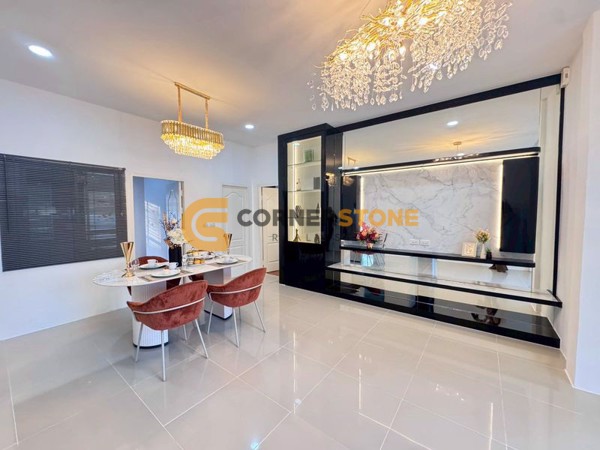 Picture of 5 bedroom House in Thai Garden Hill Village East Pattaya