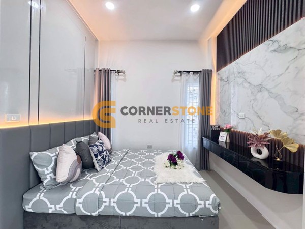 Picture of 5 bedroom House in Thai Garden Hill Village East Pattaya