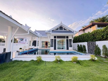 Picture of 5 bedroom House in Thai Garden Hill Village East Pattaya
