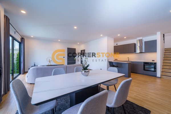 Picture of 4 bedroom House in  East Pattaya