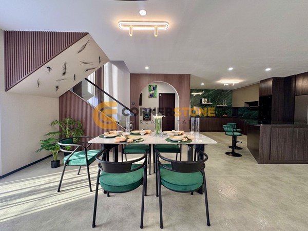 Picture of 5 bedroom House in Country Club Villa East Pattaya