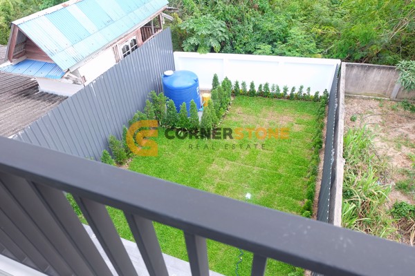 Picture of 3 Storey 3 Bedroom House in Huay Yai