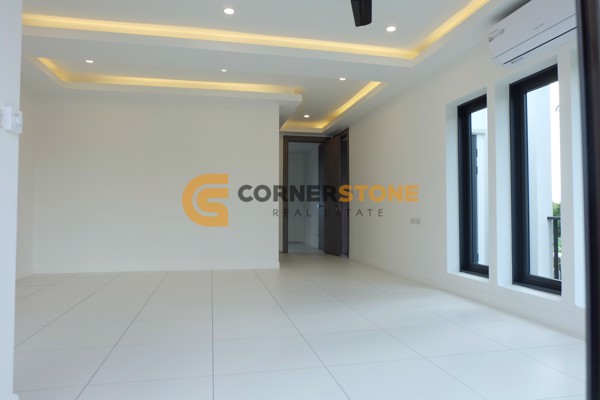 Picture of 3 Storey 3 Bedroom House in Huay Yai