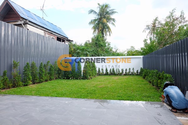 Picture of 3 Storey 3 Bedroom House in Huay Yai