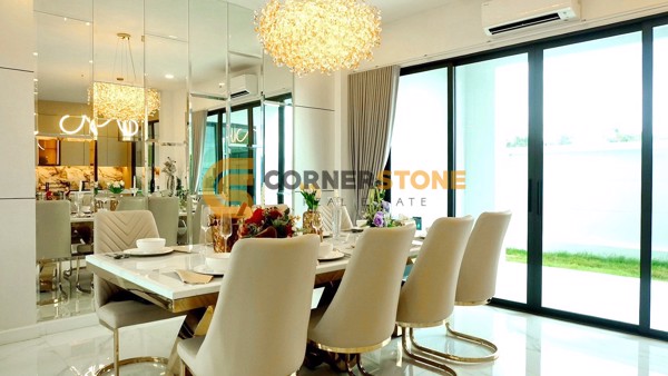 Picture of บ้าน 5 ห้องนอน ในโครงการ เอนชานท์ วิลล่า พัทยา ตั้งอยู่ที่ พัทยาตะวันออก