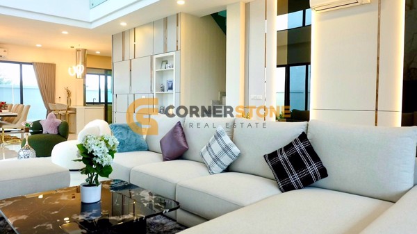 Picture of บ้าน 5 ห้องนอน ในโครงการ เอนชานท์ วิลล่า พัทยา ตั้งอยู่ที่ พัทยาตะวันออก