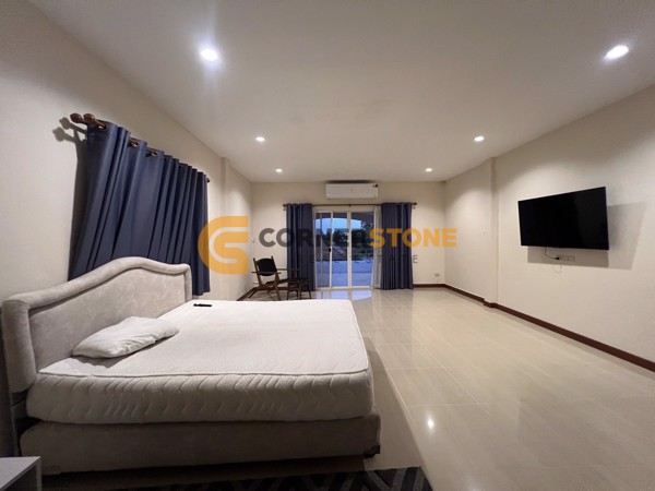 Picture of บ้าน 5 ห้องนอน ในโครงการ Lakeside Estates Mabprachan ตั้งอยู่ที่ พัทยาตะวันออก