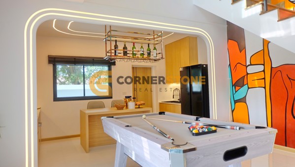 Picture of 5 bedroom House in  Huay Yai