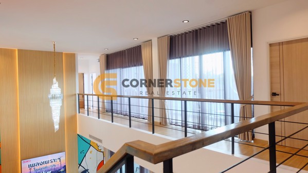 Picture of 5 bedroom House in  Huay Yai