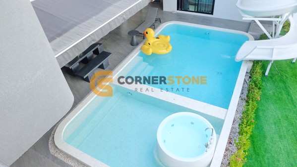 Picture of 5 bedroom House in  Huay Yai