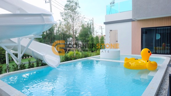 Picture of 5 bedroom House in  Huay Yai