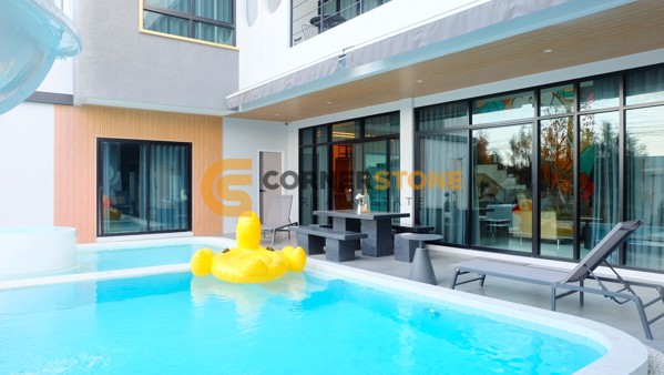 Picture of 5 bedroom House in  Huay Yai