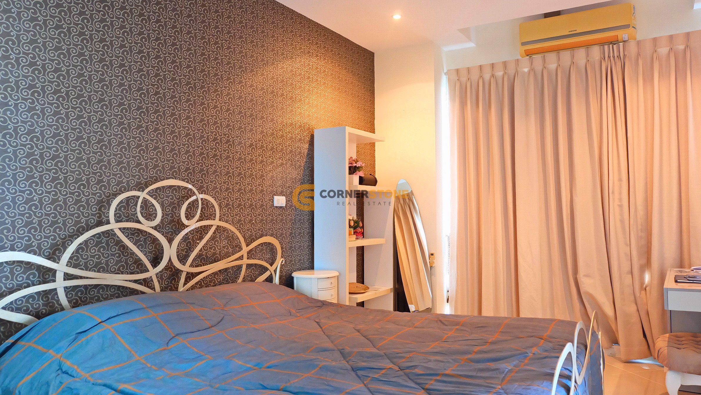 2 bedroom Condo in Diamond Suites Resort Condominium Pattaya Pattaya