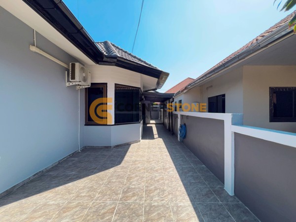 Picture of 3 bedroom House in Pattaya Hill 2 East Pattaya