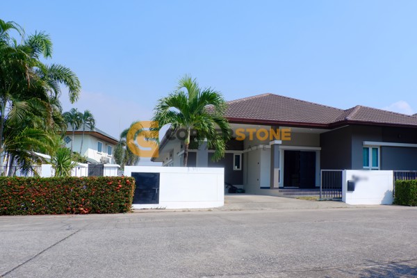 Picture of 4 bedroom House in Baan Panalee Village Huay Yai