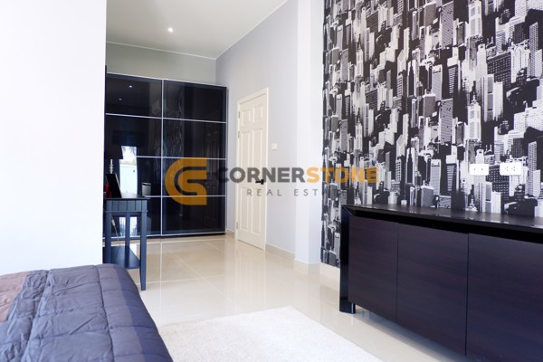 Picture of 4 bedroom House in Baan Panalee Village Huay Yai