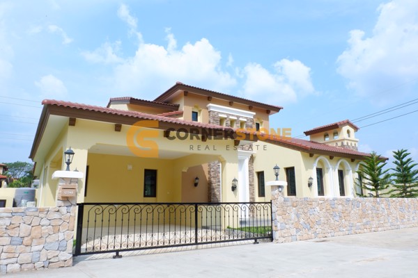 Picture of 3 bedroom House in Nusa Chivani Bang Saray