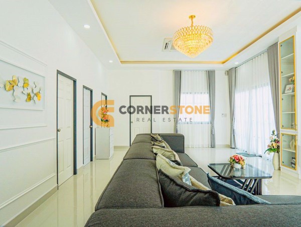 Picture of 4 bedroom House in Rattanakorn Village 18 East Pattaya