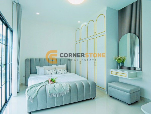 Picture of 4 bedroom House in Rattanakorn Village 18 East Pattaya