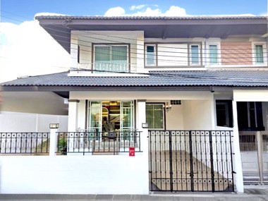 Picture of 4 bedroom House in Chockchai Garden Home 4 East Pattaya