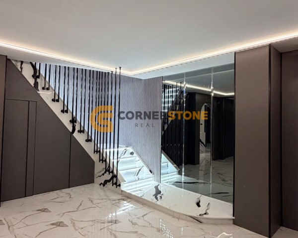 Picture of 6 bedroom House in  East Pattaya