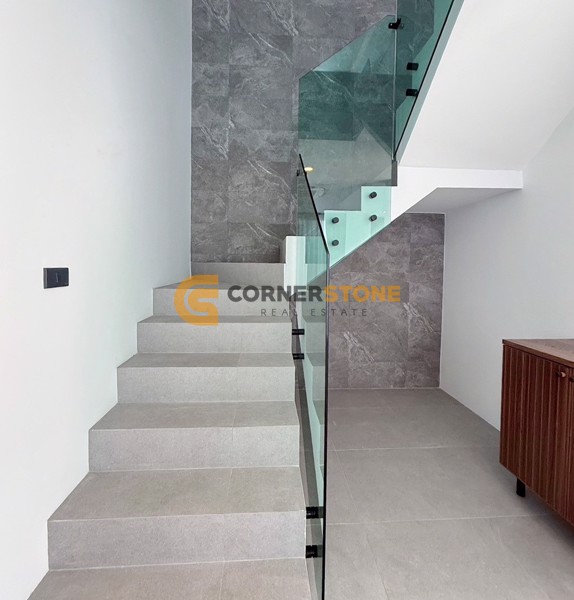 Picture of 4 bedroom House in  Wongamat