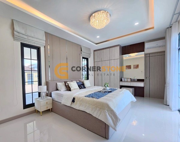 Picture of 4 bedroom House in  East Pattaya