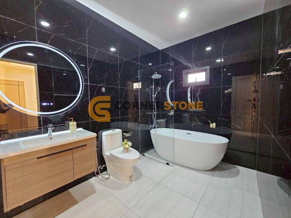 Picture of 4 bedroom House in  East Pattaya