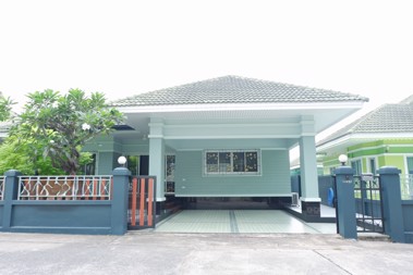 Picture of 3 bedroom House in Baan Chalita 1 Na Kluea